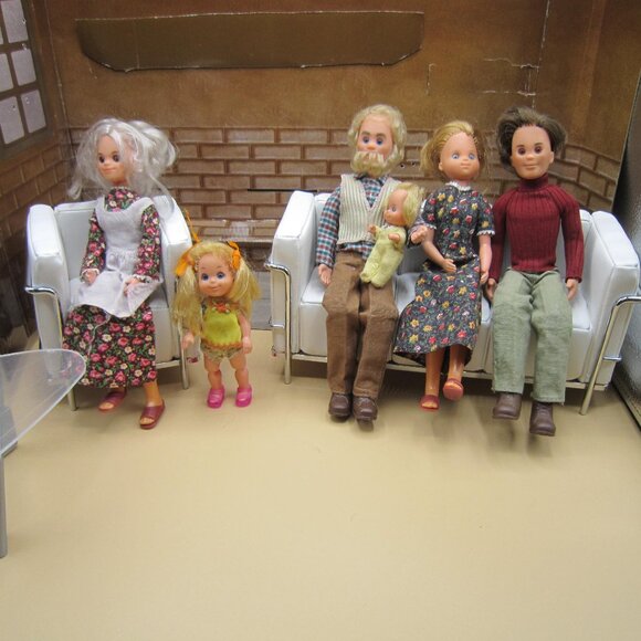 Mattel Vintage Sunshine Family Dolls (set of 6) - Picture 6 of 6